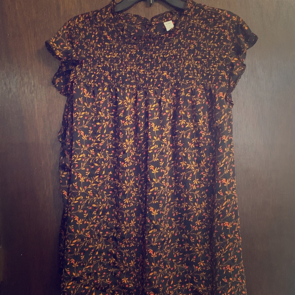 Sleeveless silky top